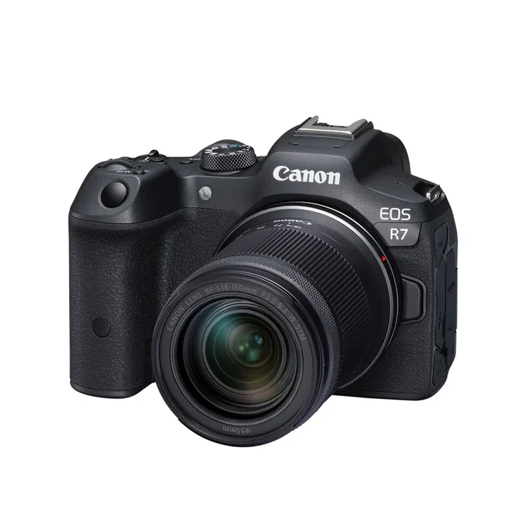 Canon R7 + RF-S 18-150mm F3.5-6.3 IS STM