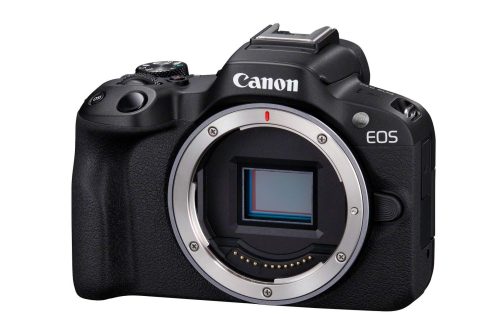 02_EOS R50_Black_FrontSlantLeft